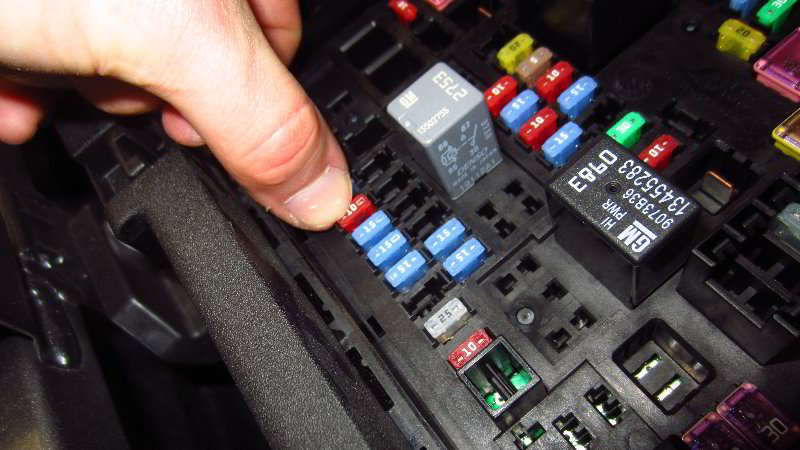 2016-2021-Chevrolet-Camaro-Electrical-Fuses-Replacement-Guide-022