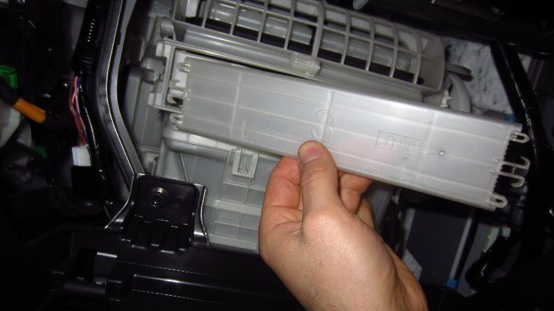 2016-2021-Mazda-CX-9-Cabin-Air-Filter-Replacement-Guide-026