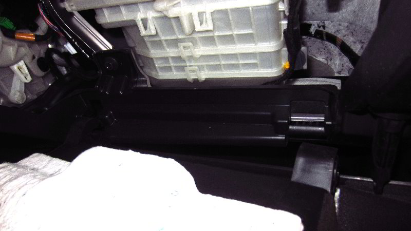 2016-2021-Mazda-CX-9-Cabin-Air-Filter-Replacement-Guide-029