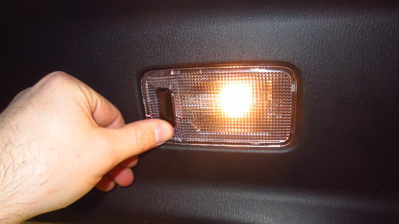 2016-2021-Mazda-CX-9-Cargo-Area-Light-Bulb-Replacement-Guide-012