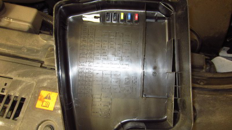 2016-2021-Mazda-CX-9-Electrical-Fuse-Replacement-Guide-006