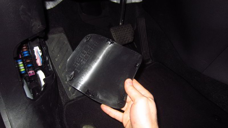 2016-2021-Mazda-CX-9-Electrical-Fuse-Replacement-Guide-010