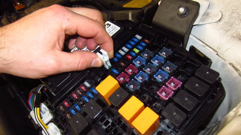 2016-2021-Mazda-CX-9-Electrical-Fuse-Replacement-Guide-013