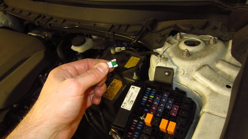 2016-2021-Mazda-CX-9-Electrical-Fuse-Replacement-Guide-014