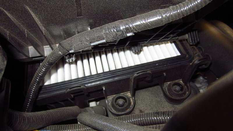2016-2021-Mazda-CX-9-Engine-Air-Filter-Replacement-Guide-016