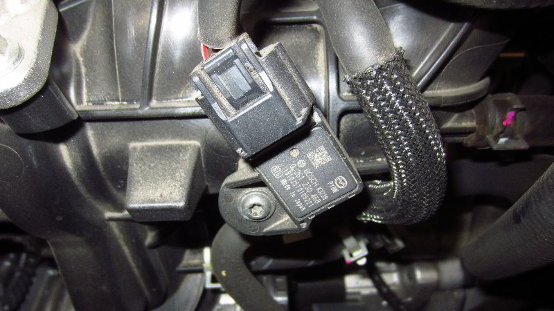 2016-2021-Mazda-CX-9-MAP-Sensor-Replacement-Guide-006