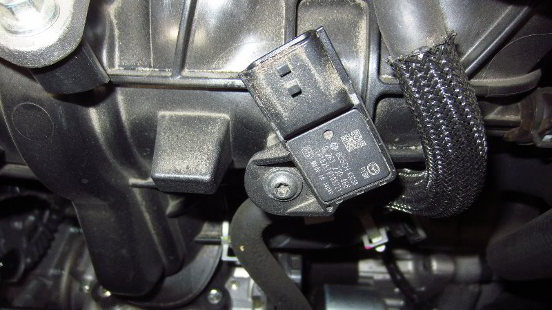 2016-2021-Mazda-CX-9-MAP-Sensor-Replacement-Guide-009