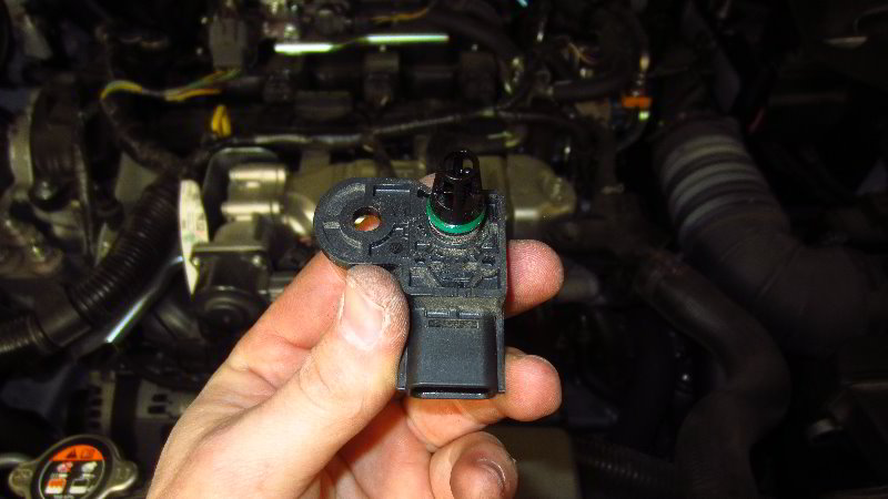 2016-2021-Mazda-CX-9-MAP-Sensor-Replacement-Guide-014