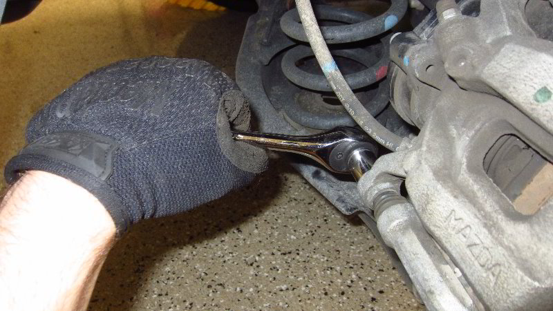 2016-2021-Mazda-CX-9-Rear-Disc-Brake-Pads-Replacement-Guide-039