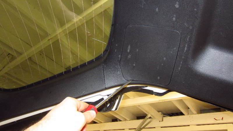 2016-2021-Mazda-CX-9-Reverse-Light-Bulbs-Replacement-Guide-005