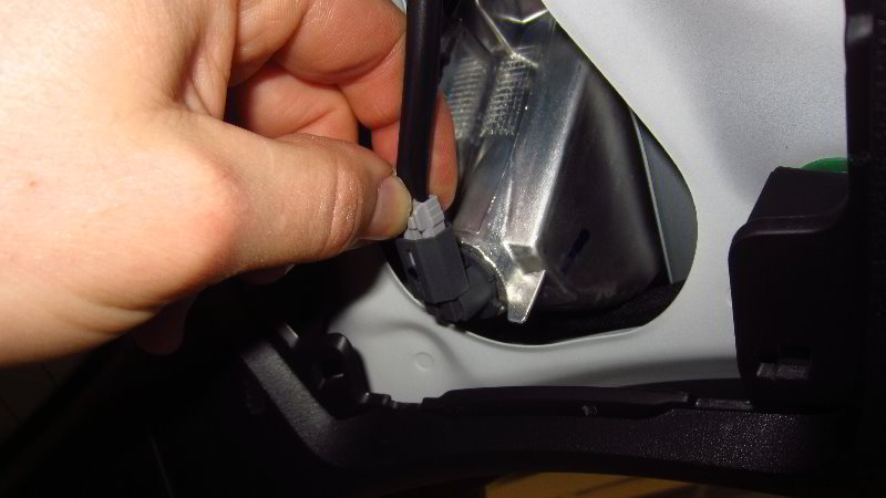 2016-2021-Mazda-CX-9-Reverse-Light-Bulbs-Replacement-Guide-008