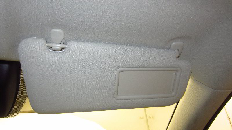 2016-2021-Mazda-CX-9-Vanity-Mirror-Light-Bulb-Replacement-Guide-002