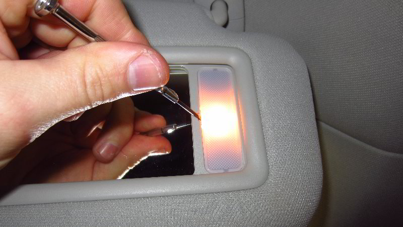 2016-2021-Mazda-CX-9-Vanity-Mirror-Light-Bulb-Replacement-Guide-004