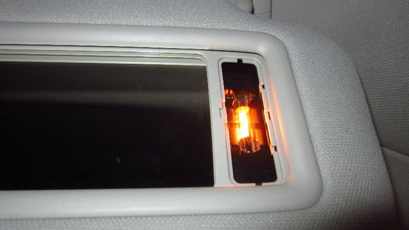 2016-2021-Mazda-CX-9-Vanity-Mirror-Light-Bulb-Replacement-Guide-008