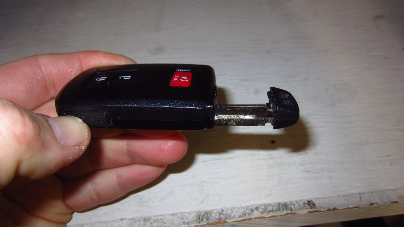 2016-2021-Toyota-Tacoma-Key-Fob-Battery-Replacement-Guide-004