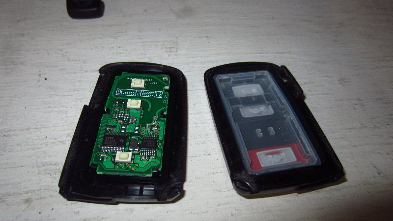 2016-2021-Toyota-Tacoma-Key-Fob-Battery-Replacement-Guide-009