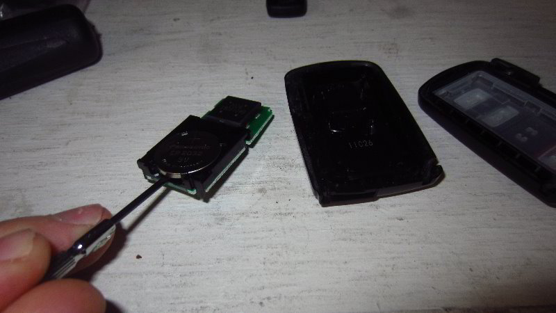 2016-2021-Toyota-Tacoma-Key-Fob-Battery-Replacement-Guide-012