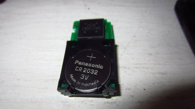 2016-2021-Toyota-Tacoma-Key-Fob-Battery-Replacement-Guide-018