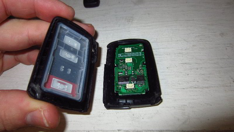 2016-2021-Toyota-Tacoma-Key-Fob-Battery-Replacement-Guide-021