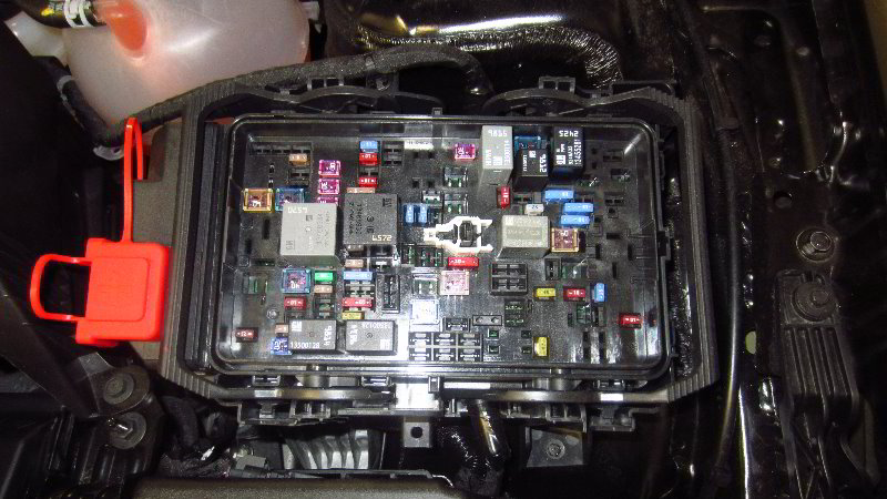 2016-2023-Chevrolet-Malibu-Electrical-Fuse-Replacement-Guide-007