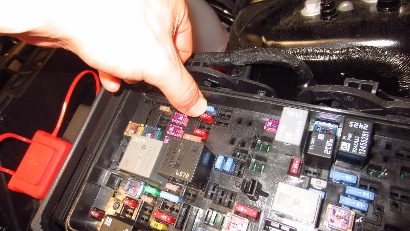 2016-2023-Chevrolet-Malibu-Electrical-Fuse-Replacement-Guide-018