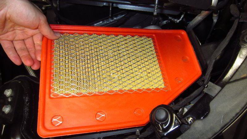 2016-2023-Chevrolet-Malibu-Engine-Air-Filter-Replacement-Guide-017