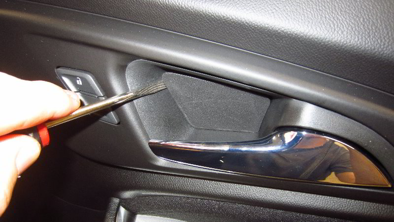 2016-2023-Chevrolet-Malibu-Interior-Door-Panel-Removal-Guide-003