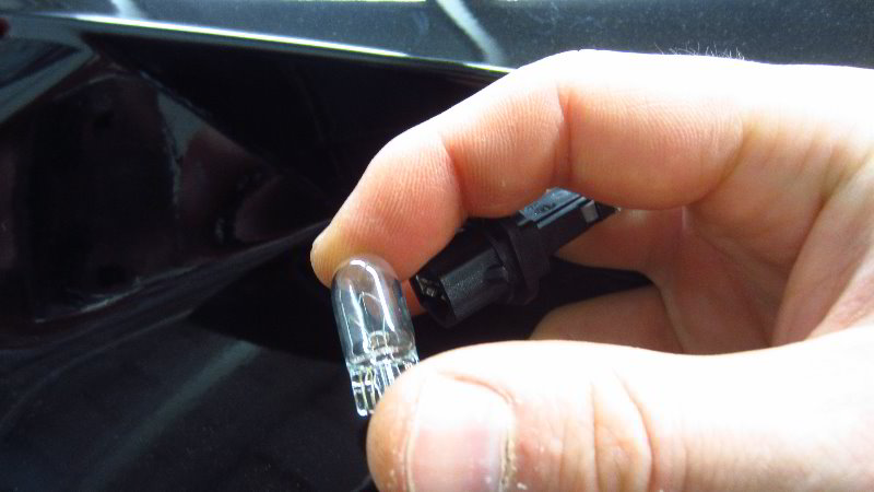 2016-2023-Chevrolet-Malibu-License-Plate-Light-Bulbs-Replacement-Guide-015