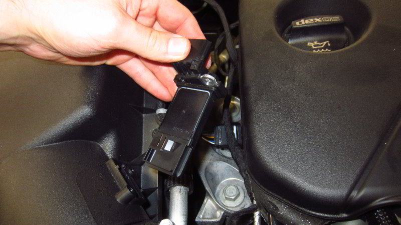 2016-2023-Chevrolet-Malibu-MAF-Sensor-Replacement-Guide-018