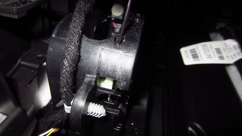 2016-2023-Chevrolet-Malibu-Transmission-Shift-Lock-Release-Guide-011