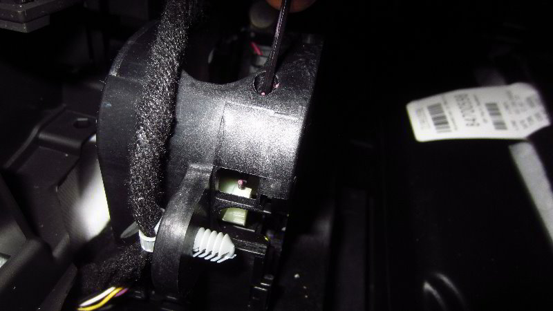 2016-2023-Chevrolet-Malibu-Transmission-Shift-Lock-Release-Guide-012