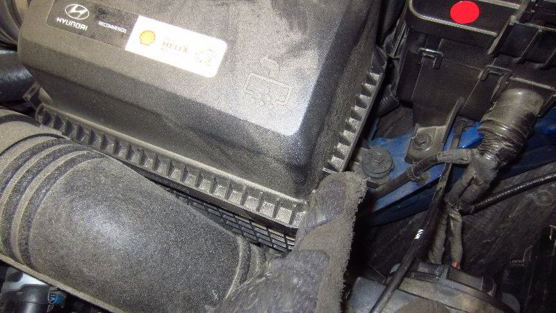 2017-2020-Hyundai-Elantra-Engine-Air-Filter-Replacement-Guide-004
