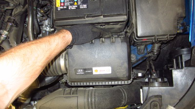 2017-2020-Hyundai-Elantra-Engine-Air-Filter-Replacement-Guide-007