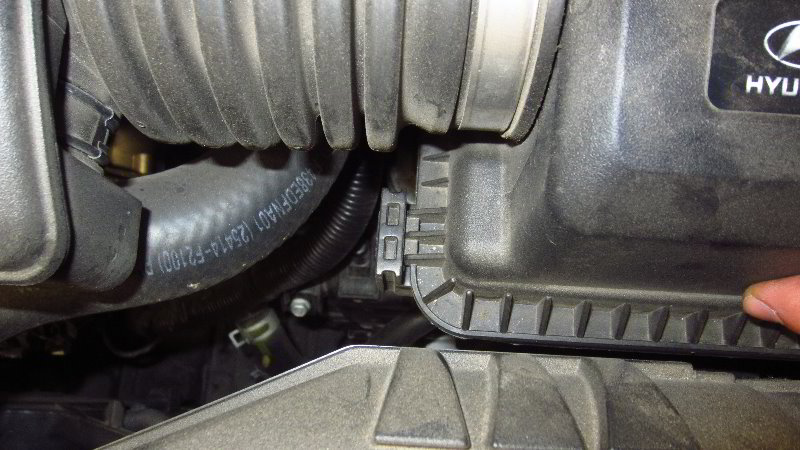 2017-2020-Hyundai-Elantra-Engine-Air-Filter-Replacement-Guide-021