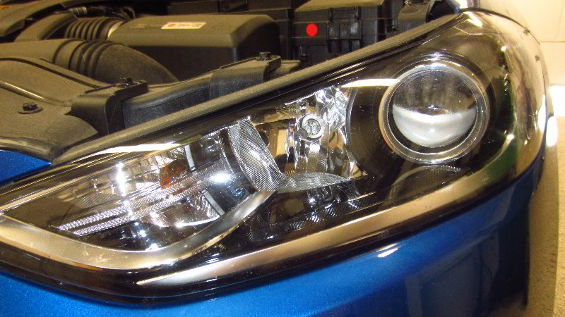 2017-2020-Hyundai-Elantra-Headlight-Bulbs-Replacement-Guide-015