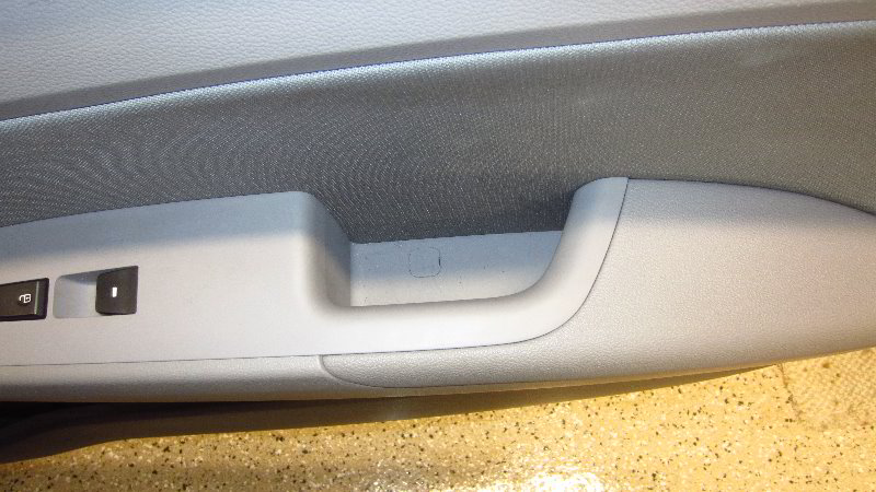 2017-2020-Hyundai-Elantra-Interior-Door-Panel-Removal-Guide-005