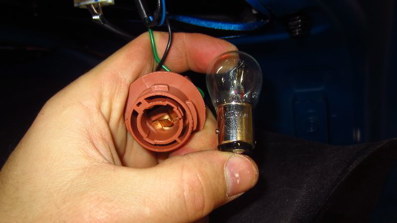 2017-2020-Hyundai-Elantra-Reverse-Inner-Parking-Light-Bulbs-Replacement-Guide-017