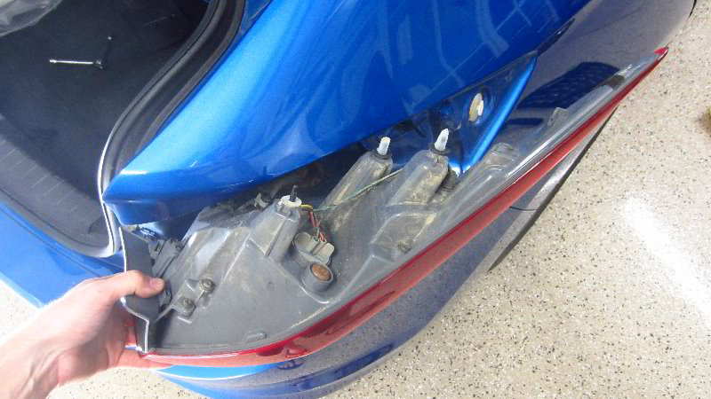 2017-2020-Hyundai-Elantra-Tail-Light-Bulbs-Replacement-Guide-012
