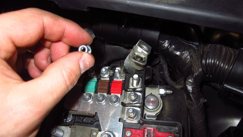 2017-2022-Jeep-Compass-12V-Automotive-Battery-Replacement-Guide-019