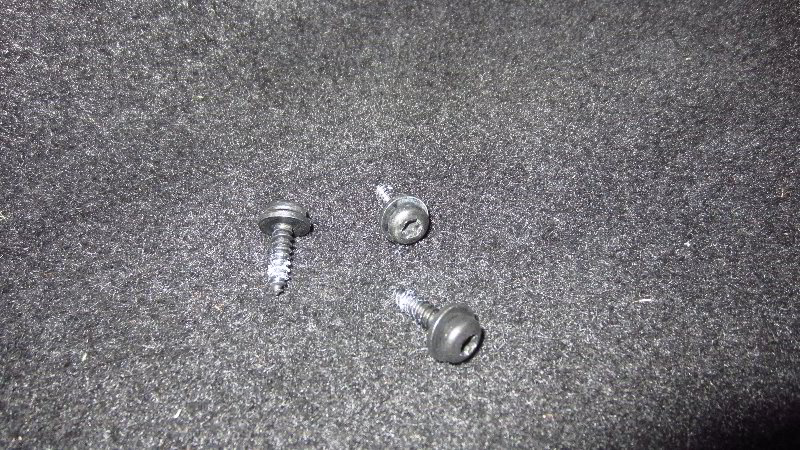 2017-2022-Jeep-Compass-Cabin-Air-Filter-Replacement-Guide-007