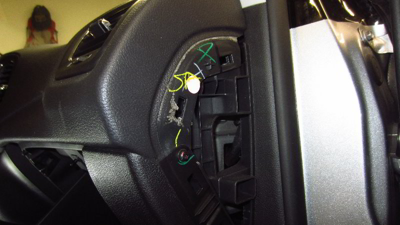 2017-2022-Jeep-Compass-Cabin-Air-Filter-Replacement-Guide-015