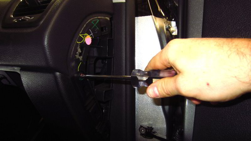 2017-2022-Jeep-Compass-Cabin-Air-Filter-Replacement-Guide-016