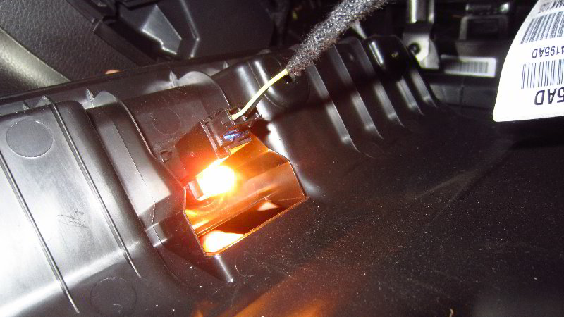 2017-2022-Jeep-Compass-Cabin-Air-Filter-Replacement-Guide-020