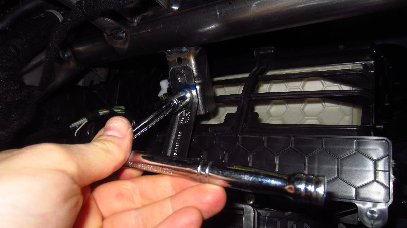 2017-2022-Jeep-Compass-Cabin-Air-Filter-Replacement-Guide-026