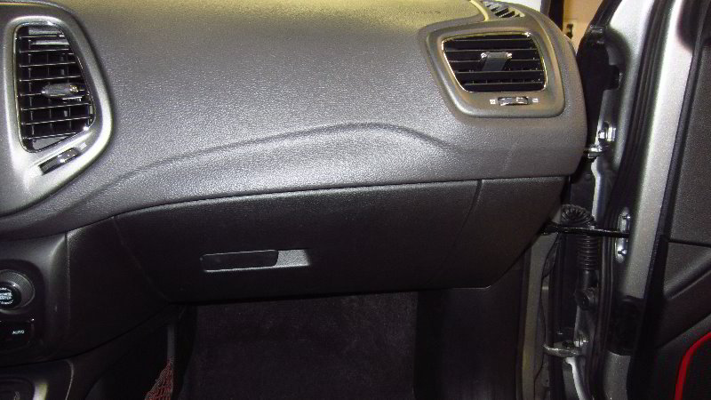 2017-2022-Jeep-Compass-Cabin-Air-Filter-Replacement-Guide-063