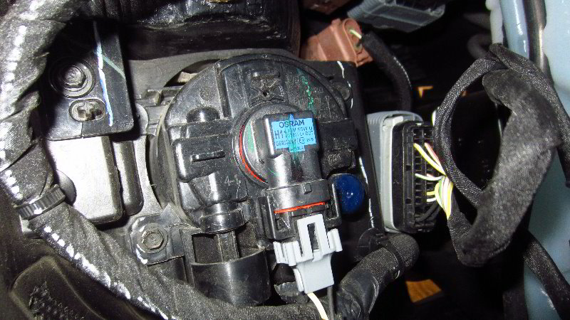 2017-2022-Jeep-Compass-Fog-Light-Bulbs-Replacement-Guide-026