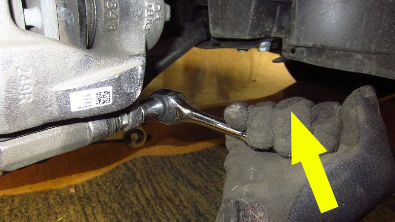 2017-2022-Jeep-Compass-Front-Brake-Pads-Replacement-Guide-037