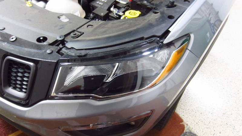 2017-2022-Jeep-Compass-Front-Turn-Signal-DRL-Light-Bulbs-Replacement-Guide-001