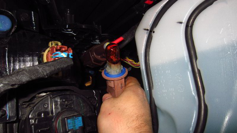 2017-2022-Jeep-Compass-Front-Turn-Signal-DRL-Light-Bulbs-Replacement-Guide-027