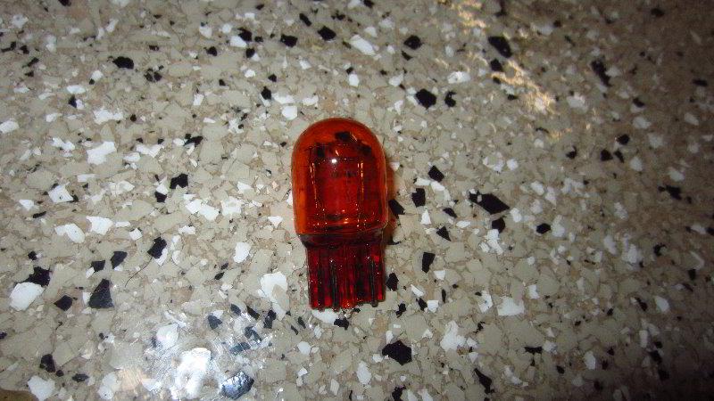 2017-2022-Jeep-Compass-Front-Turn-Signal-DRL-Light-Bulbs-Replacement-Guide-029